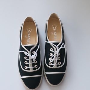 Chanel navy blue oxford pearls flat shoes